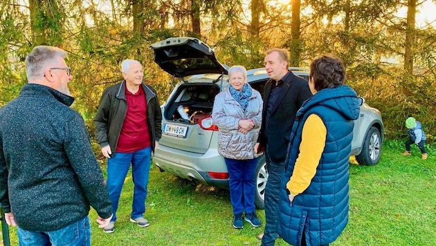 Vom Parlament zurück ins Burgenland: Drobits tourt durch 32 Gemeinden. (Bild: Team Drobits)