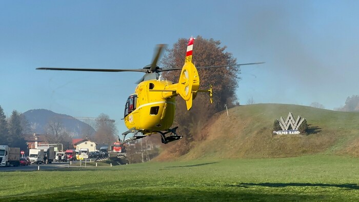 Auch ein Notarzthubschrauber war vor Ort.