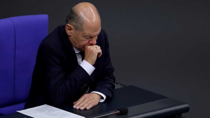 Bundeskanzler Olaf Scholz hat seinen Finanzminister entlassen und damit das Ende der Ampelkoalition besiegelt. (Bild: APA/AFP/Odd ANDERSEN)