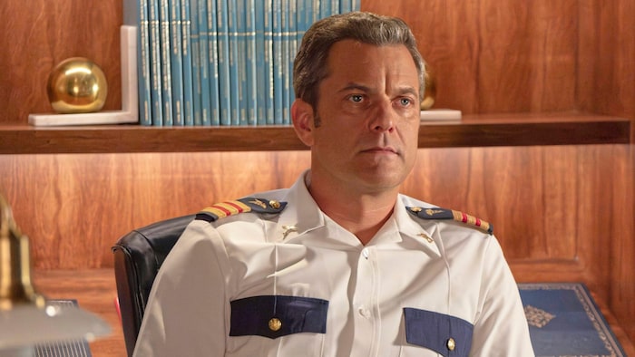 Joshua Jackson verdreht auch mit 46 noch den Damen den Kopf, diesmal als Schiffsarzt.