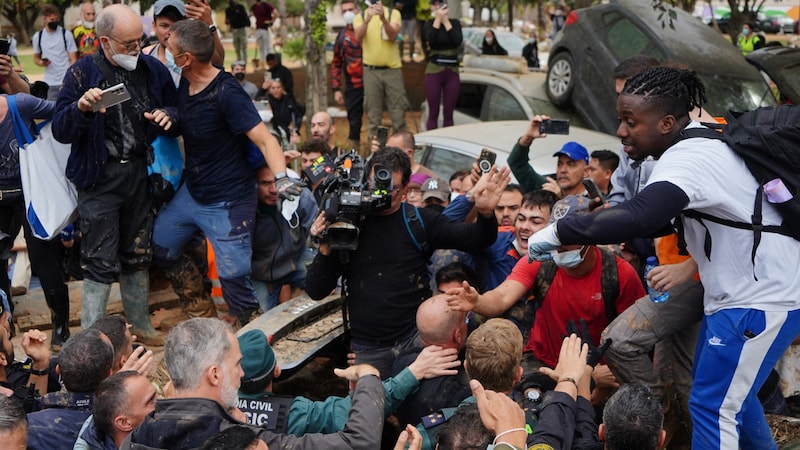 Aufgebrachte Anrainer (Bild: AFP/Manaure Quintero)