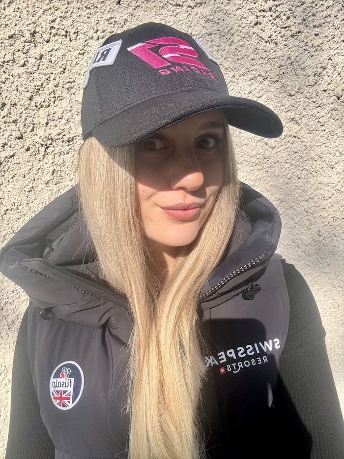 Victoria Palla startet für den Skiclub Zell am See und Großbritannien.
