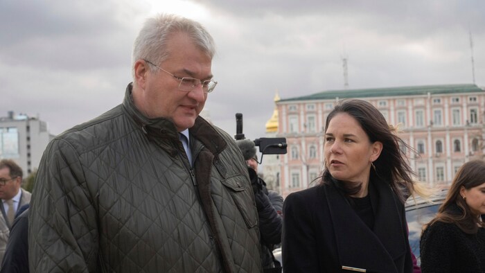 From left: Ukrainian Foreign Minister Andrii Sybiha and his German counterpart Annalena Baerbock