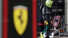 Große Ratlosigkeit bei Lewis Hamilton (Bild: AP/Sebastiao Moreira)