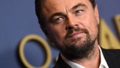 Leonardo DiCaprio startete seine Karriere mit nur 19 Jahren. Privat frönt er der Leidenschaft für junge Models. (Bild: APA/AFP/VALERIE MACON)