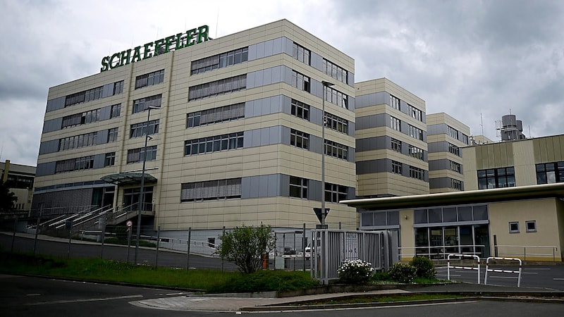 Die Schaeffler-Zentrale in Herzogenaurach (Bild: APA/AFP/Tobias SCHWARZ)