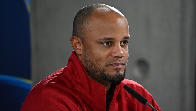 Bayern coach Vincent Kompany (Bild: AFP/APA/Tobias SCHWARZ)