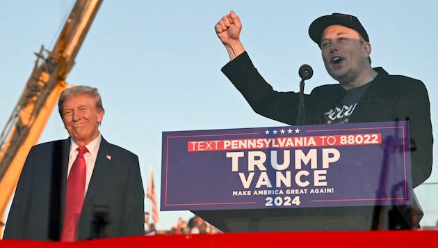 Elon Musk at an election rally for Donald Trump (Bild: AFP)