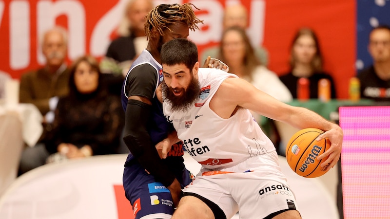 Bulle Ngatai und Co. haben nichts zu lachen – und keinen Trainer mehr. (Bild: GEPA/GEPA pictures)