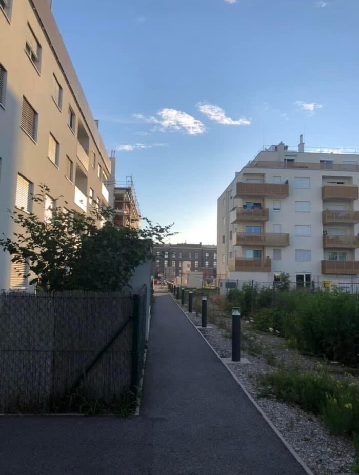 The new residential park was suddenly without a power supply.