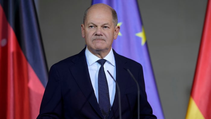 Scholz erklärte am Mittwochabend, dass er im Jänner im Bundestag die Vertrauensfrage zu stellen ...
