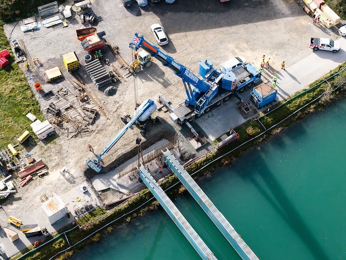 The specatuclar bridge lift