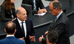 Bundeskanzler Olaf Scholz kann auf die Hilfe von Oppositionschef Friedrich Merz zählen. Dieser ...