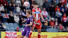 Milos Jovicic (re.) und der GAK haben sich in der Defensive stabilisiert. (Bild: GEPA pictures)