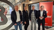 Bergbahn-Vorstände Wörister (li.) und Bodner (re.) mit Gastgeberin Gerrit Schneider (Bogner) und ...