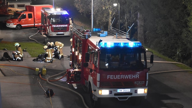 Die Feuerwehr konnte den Brand bekämpfen. (Bild: zoom.tirol)