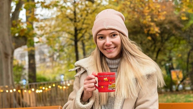 Wie die Christkindlmärkte, Vanillekipferl und der Adventkranz gehören die Punsch- und Glühweinstände zur Weihnachts- zeit für die meisten Wiener einfach dazu. (Bild: Brenek Malena)