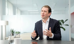 Der reichste Altkanzler expandiert mit seinem Cyber-Unternehmen.