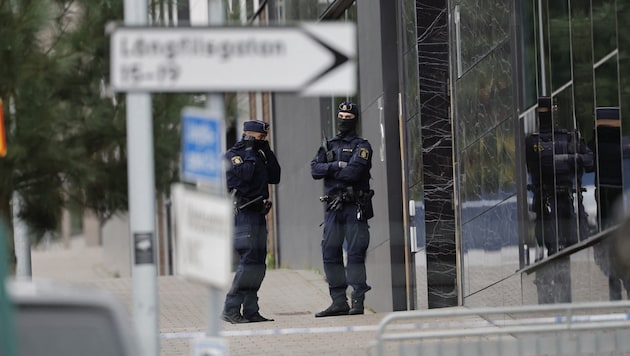 Im Kampf gegen brutale Gangs zieht Schweden die Zügel an: Bandenkriminelle können ab sofort ...