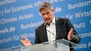 Jetzt hat er es offiziell gemacht: Robert Habeck (Grüne) will deutscher Kanzler werden. Seine Kandidatur verkündete er in einem Video auf YouTube. (Bild: AFP)