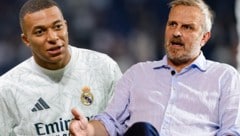 Didi Hamann (rechts) geht mit Kylian Mbappe hart ins Gericht. (Bild: AFP/APA/OSCAR DEL POZO, Mario Urbantschitsch)