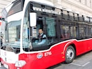 Die Busfahrer der Wiener Linien müssen viele Gesundheitschecks machen. (Bild: Jöchl Martin/Krone)