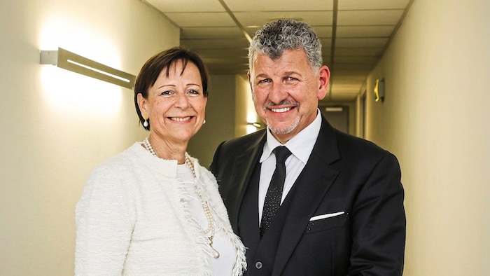 Away from the limelight, the singer was supported by his wife Gabi. 