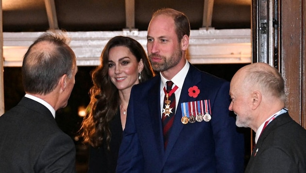 Princess Kate Middleton (42) shone on Saturday evening at the Festival of Remembrance in London: it was her first major appearance after completing her chemotherapy. (Bild: APA Pool/AFP/Chris J RATCLIFFE)