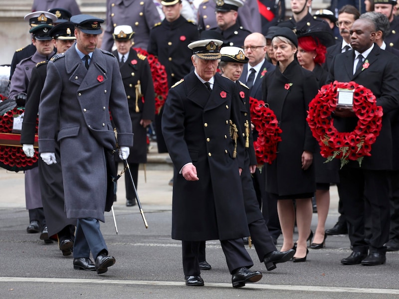 Prinz William, König Charles, Prinzessin Anne (Bild: AP ( via APA) Austria Presse Agentur/Chris Jackson)