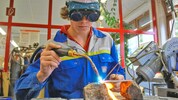 Die Lehre muss endlich aufgewertet werden, fordert die Wirtschaft.