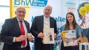 Auch Bischof Alois Schwarz war Gast bei der Freiwilligen-Messe im Regierungsviertel St. Pölten. (Bild: Molnar Attila/Attila Molnar)