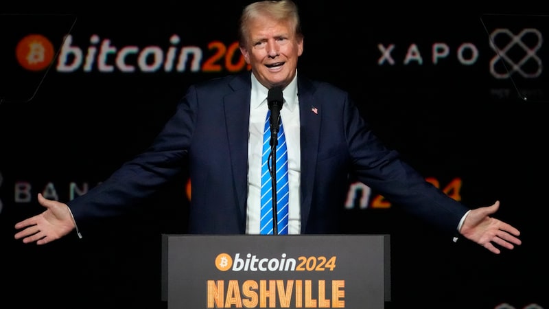 US-Präsident Donald Trump ist ein Fan von Bitcoin. (Bild: AP/Mark Humphrey)