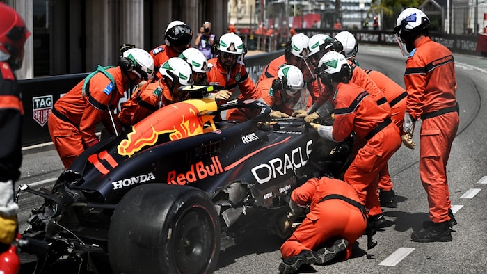Perez schrottete seinen Boliden in Monaco.