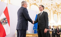 Der Vorarlberger Landeshauptmann Markus Wallner am Montag von Bundeskanzler Karl Nehammer ...