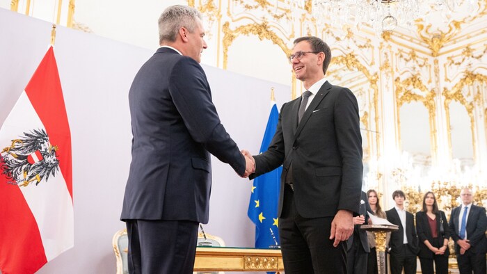 The Governor of Vorarlberg, Markus Wallner, was sworn in by Federal Chancellor Karl Nehammer on ...