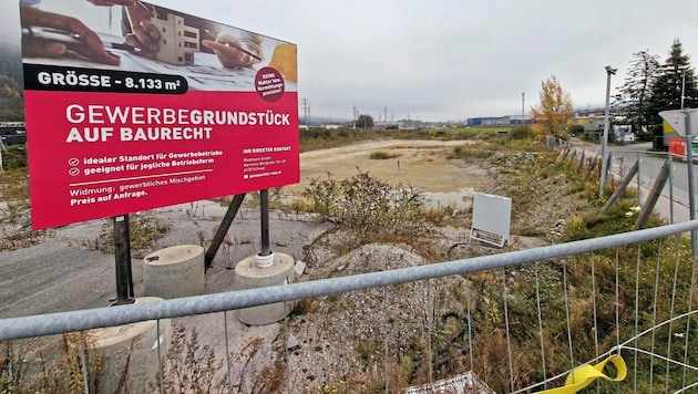 The huge billboard did not help, nobody wanted to appear here as a new developer or investor. (Bild: Andreas Moser)