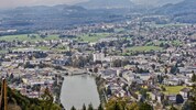 Im Süden der Stadt Richtung Hallein, wo für den S-Link noch viel gebaut werden müsste, war die ...