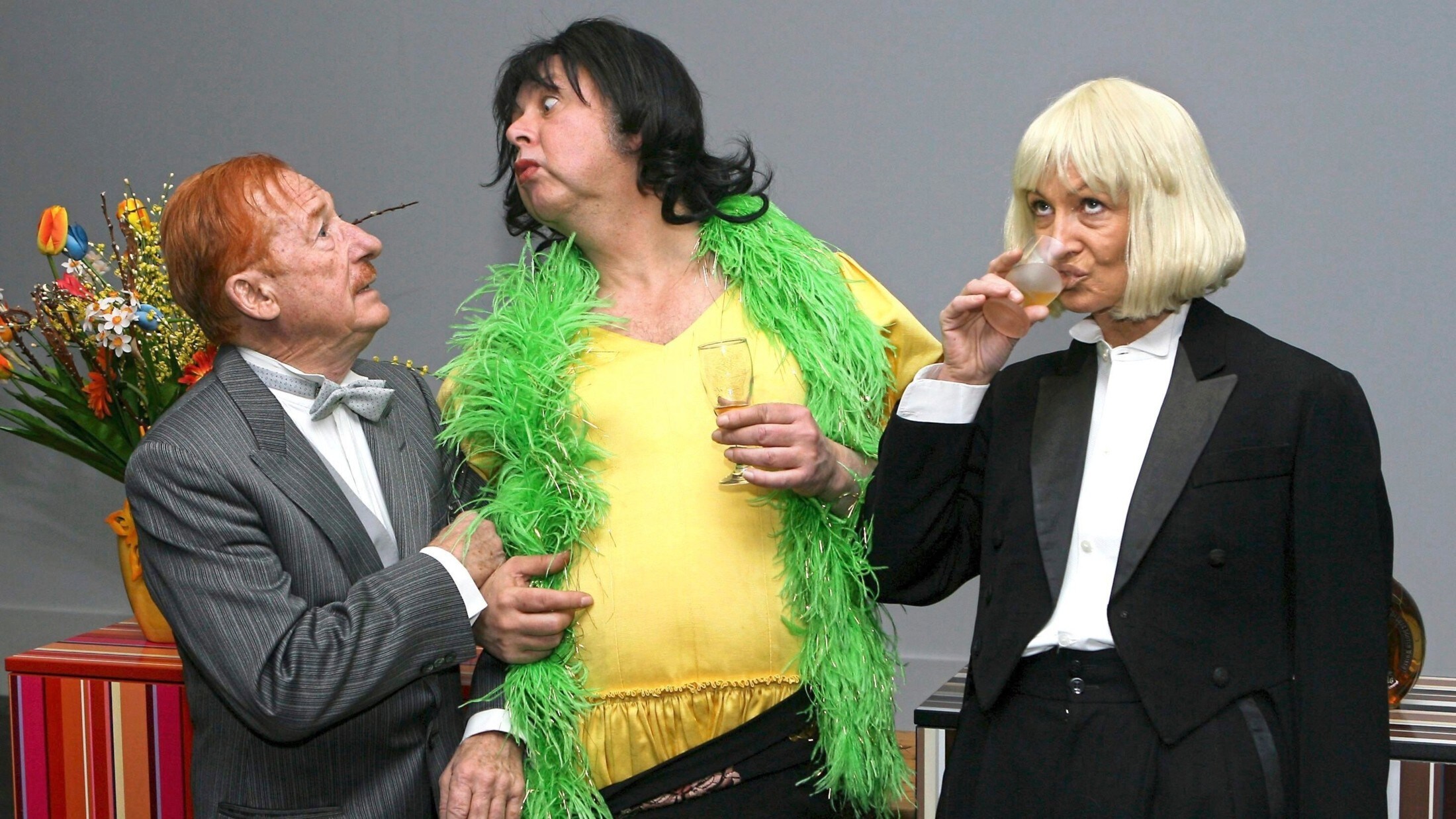 Charley's aunt: Seppi Ess with Hubert Repnig and Gabriele Zaucher.