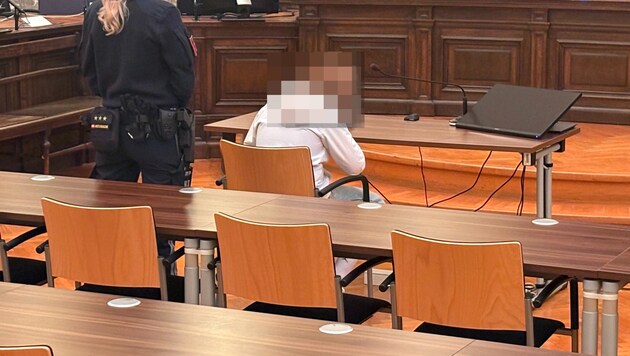 A 14-year-old Austrian and a 17-year-old have been charged. A 13-year-old is a minor. (Bild: AR, Krone KREATIV)