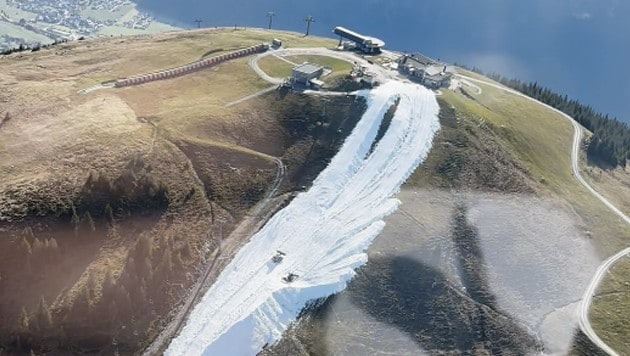 A narrow band of snow in the Kitzbühel district has been causing a stir on the internet for days. (Bild: Screenshot/tiktok.com/@nerdbuster)