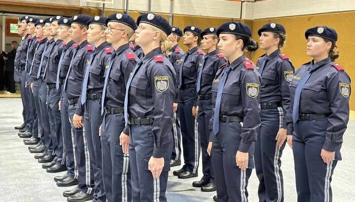 Der Bund müsse sich um die Rezepte kümmern, den Polizeiberuf attraktiver zu machen, meint Mario Leiter, der selbst für die Stadtpolizei Bludenz tätig ist. 