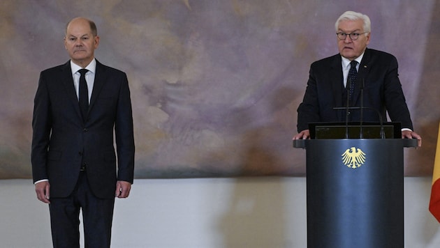 Deutschlands Bundespräsident Frank-Walter Steinmeier segnete den Ampel-Fahrplan ab. (Bild: AFP/RALF HIRSCHBERGER)