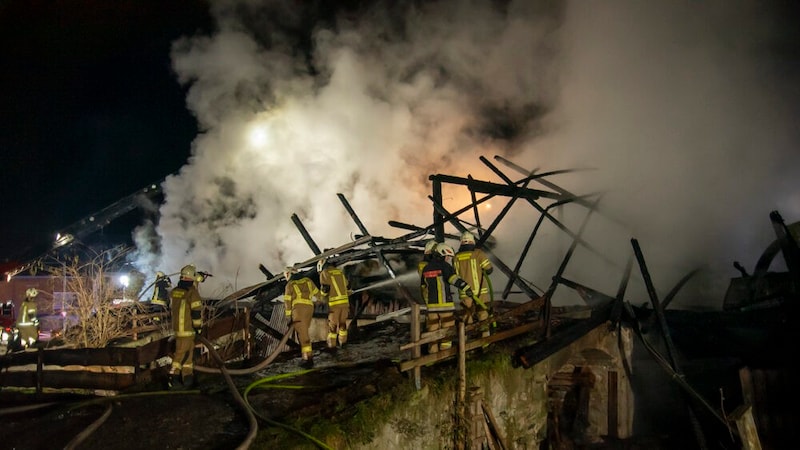 The barn burned down completely. (Bild: Zeitungsfoto.at)