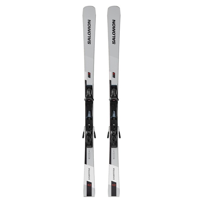 Mit dem S/Max 12 präsentiert Salomon einen Ski, der mit seinen reaktionsfreudigen Kanten und seiner niedrigen Bindung für ein ideales Erlebnis auf der Piste sorgt.