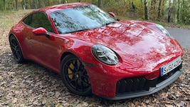 Der Porsche 911 GTS hat einen Elektromotor im Getriebe – für echten Vortrieb sorgt aber der ...
