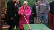 Beim „Raus-rein-Spiel“ ist Jazz Gitti das Glück nicht gewogen. Sie und Carmen müssen ...