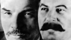 Zuerst Weggefährten, dann Kontrahenten: Lenin und Stalin (Bild: Roger Viollet / picturedesk.com)