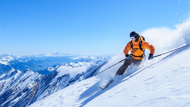 Dem Himmel ein Stück näher! Panoramablick vom Gletscher auf die majestätische Alpenwelt.a (Bild: Alexander Rochau)