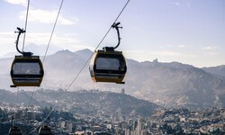 In La Paz (Bolivien) gibt es schon eine Stadt-Seilbahn.