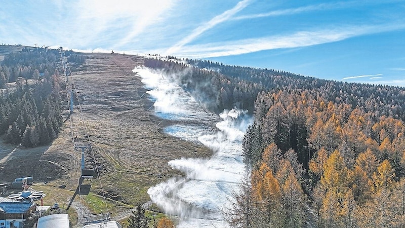 Noch fällt es schwer, zu glauben, dass am 5. Dezember die Skisaison auf der Gerlitzen starten soll. (Bild: GKT)